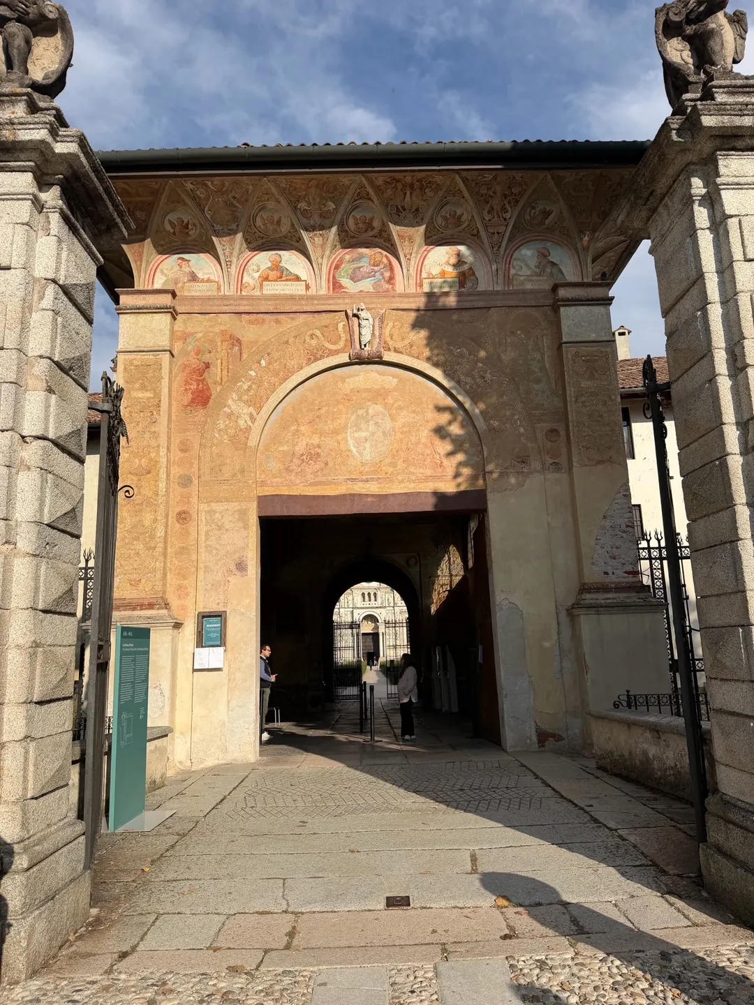 Post — image 7 of 10